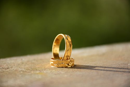 two rings on top of each other
